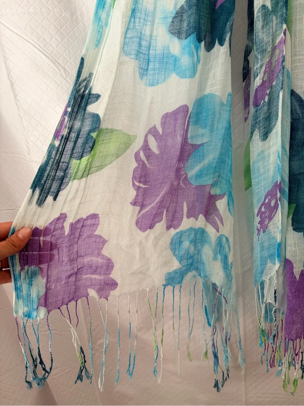 Lightweight Floral Print Scarf in Blue & Purple
